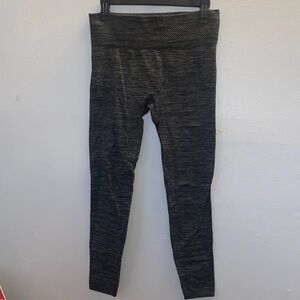 Women's Heathered Black Leggings